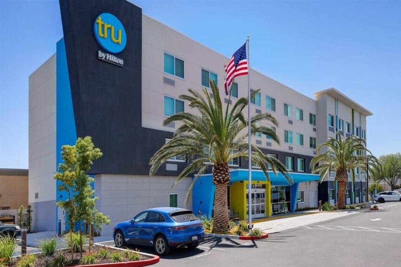 Hotel Tru By Hilton Lathrop Exterior foto
