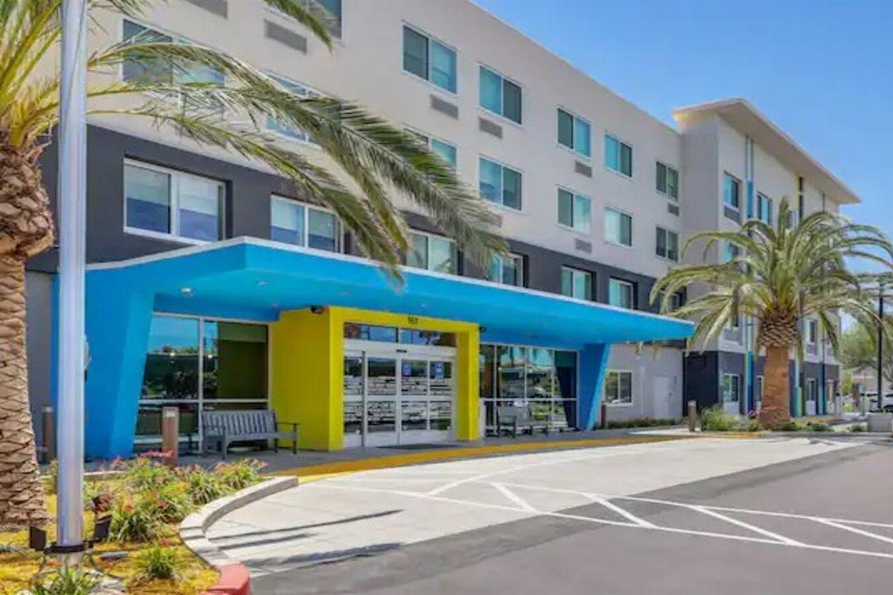 Hotel Tru By Hilton Lathrop Exterior foto