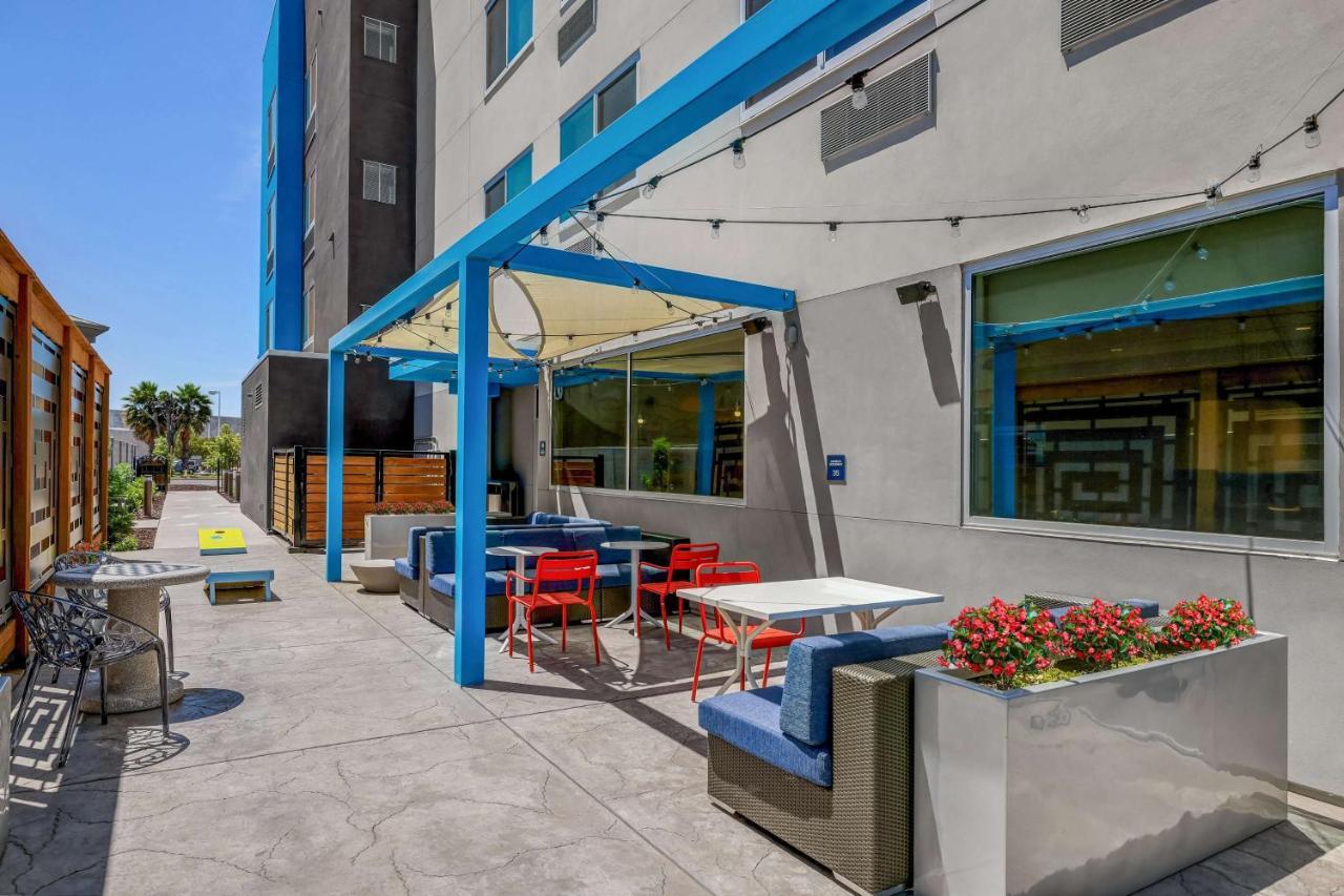 Hotel Tru By Hilton Lathrop Exterior foto